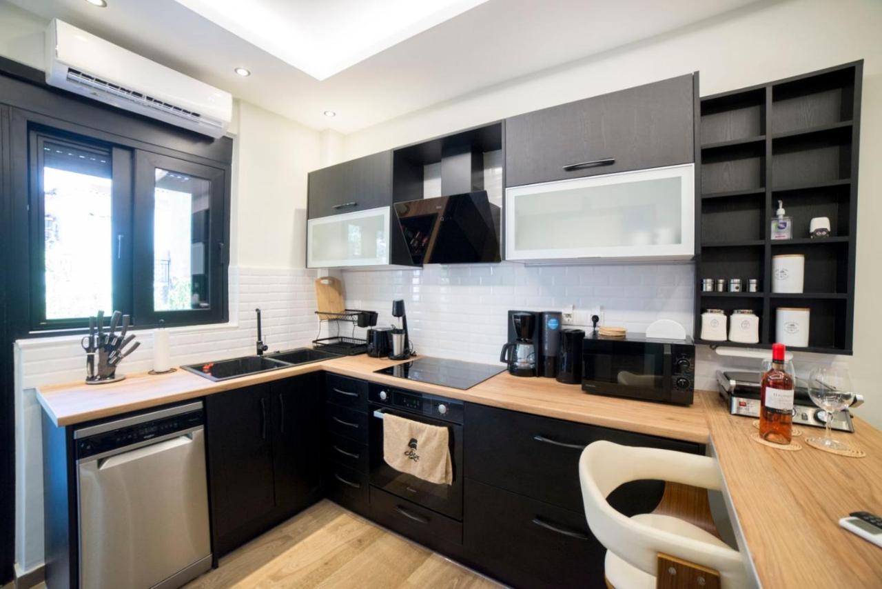 Luxurious Apartment In The Heart Of Town ! Lutráki Kültér fotó